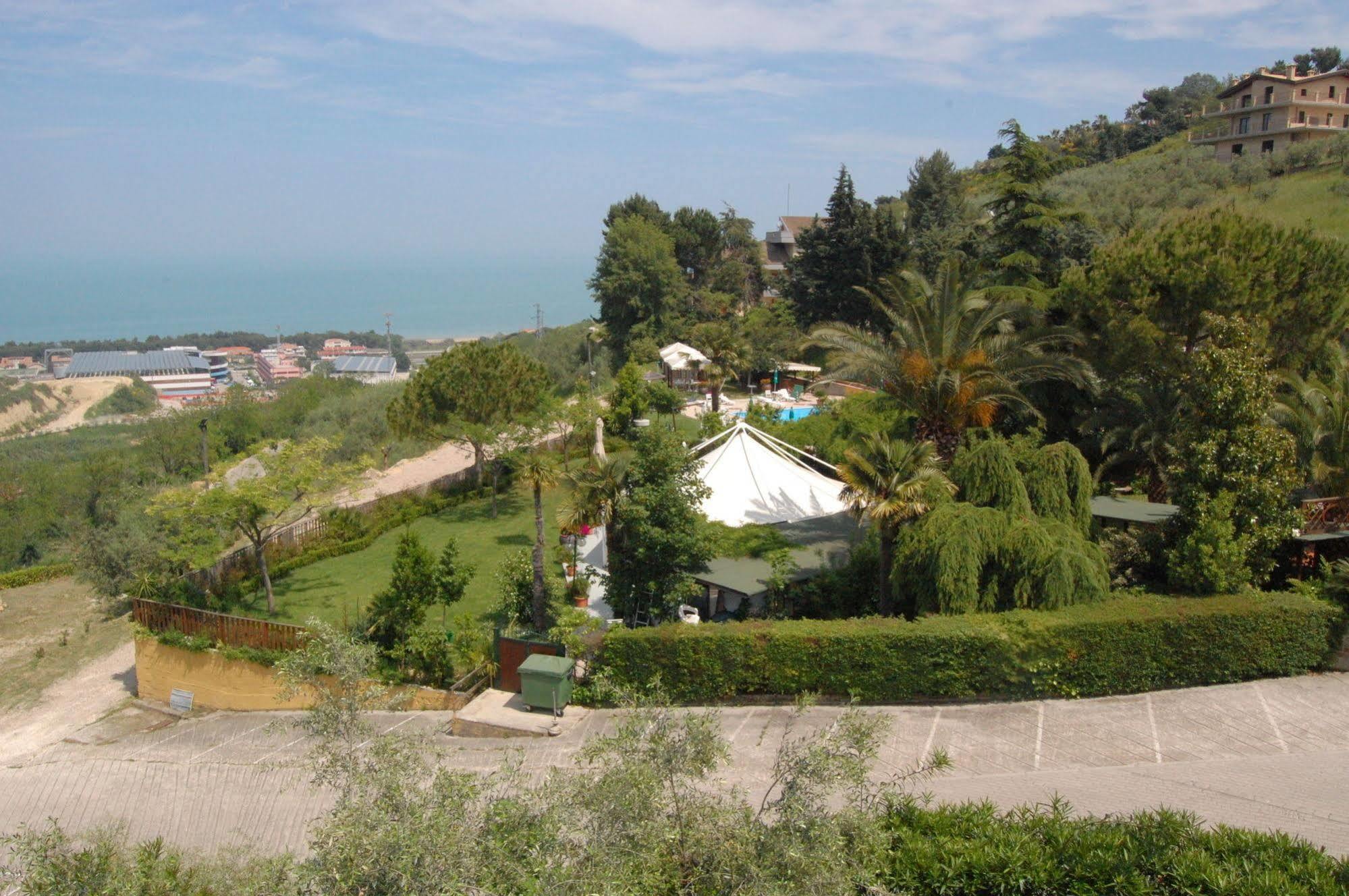 Casa Ferretti Di Ferretti Village Silvi Marina Εξωτερικό φωτογραφία
